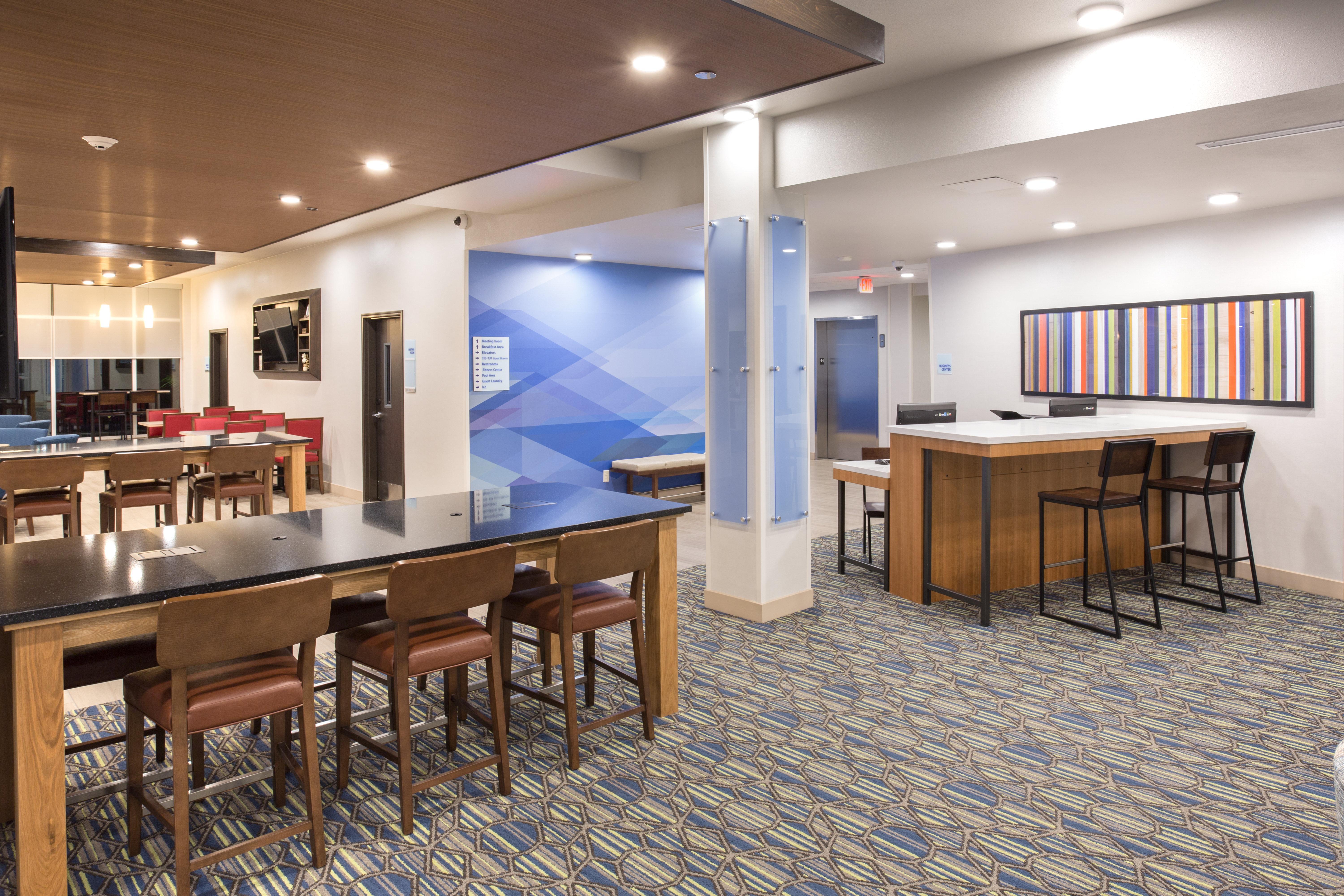 Holiday Inn Express & Suites - Rapid City - Rushmore South By Ihg Zewnętrze zdjęcie